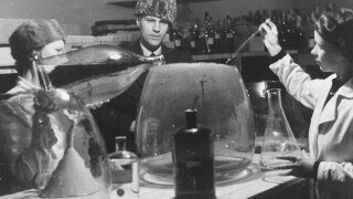 1940-penicillin-8-13563.jpg